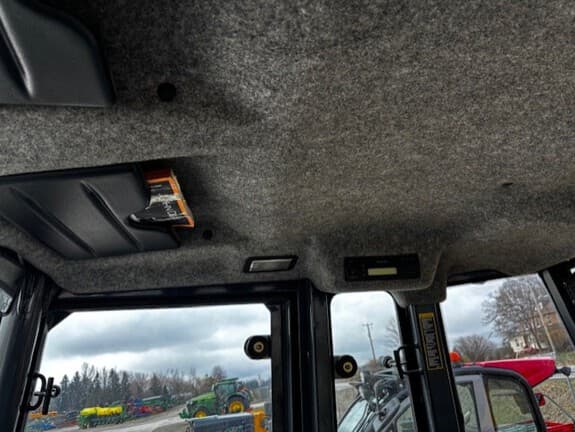 Image of John Deere 410J TC equipment image 1