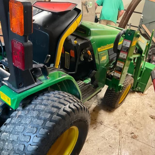 Image of John Deere 4110 equipment image 2