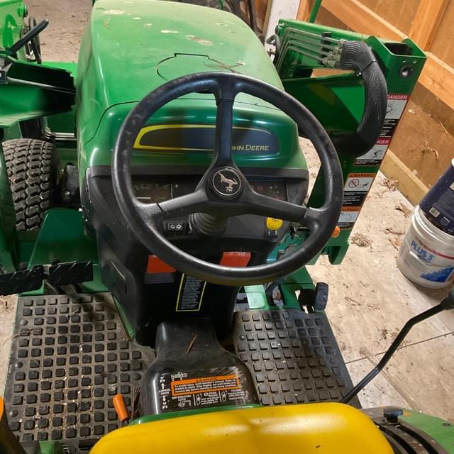 Image of John Deere 4110 equipment image 3