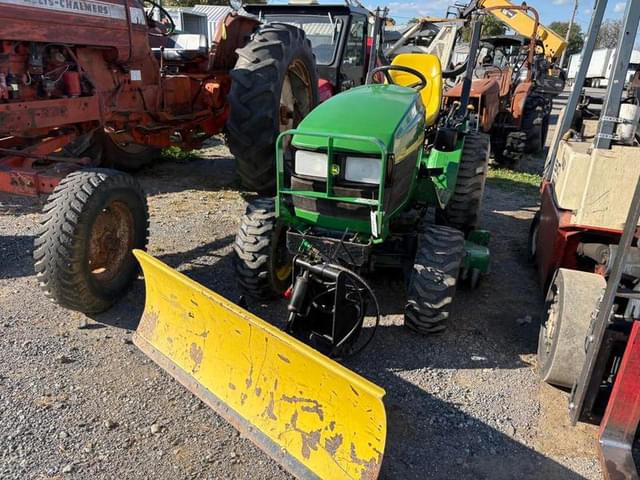Image of John Deere 4110 equipment image 2