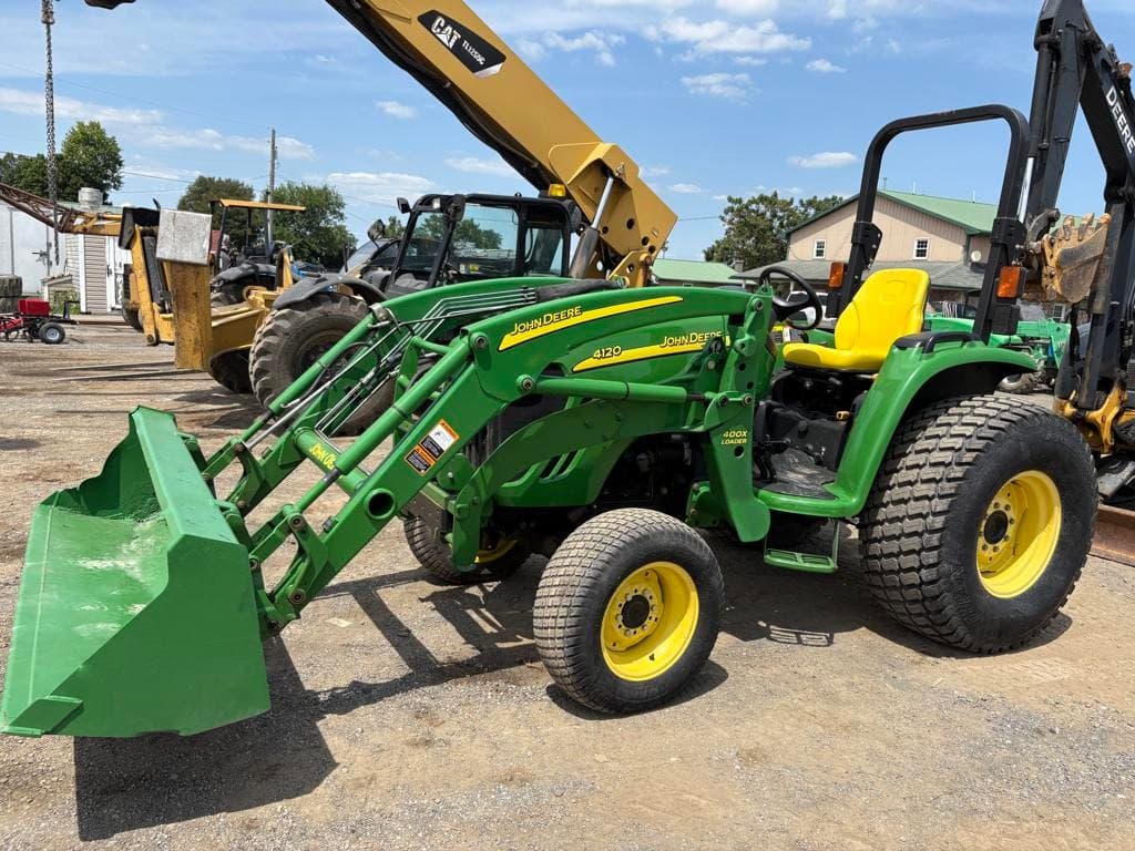 Image of John Deere 4120 Primary image