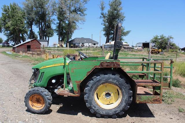 Image of John Deere 4120 equipment image 1