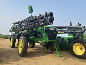 John Deere 412R Image