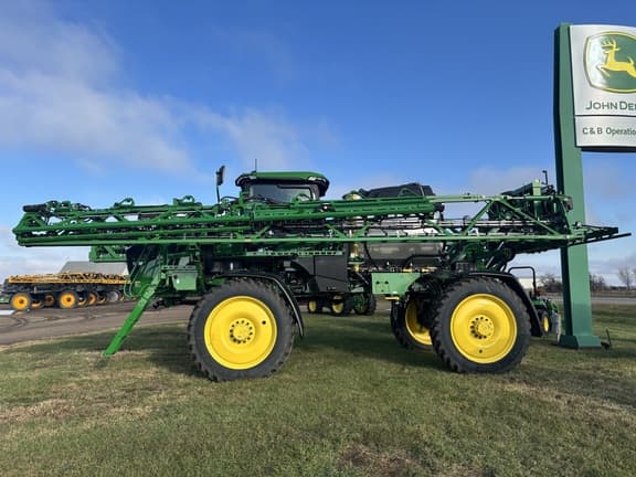 Image of John Deere 412R equipment image 1