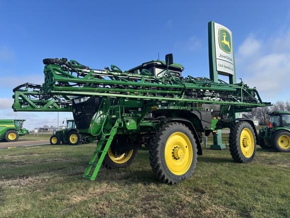 Image of John Deere 412R Primary image