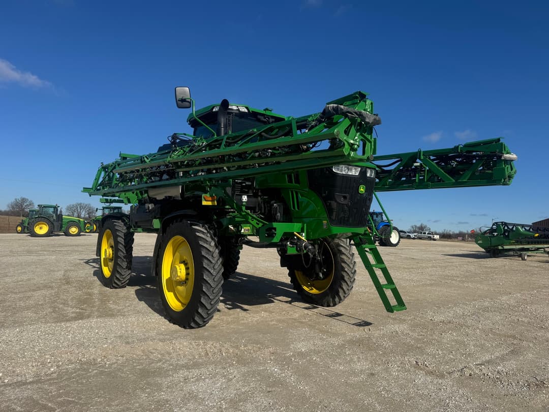 Image of John Deere 412R Primary image