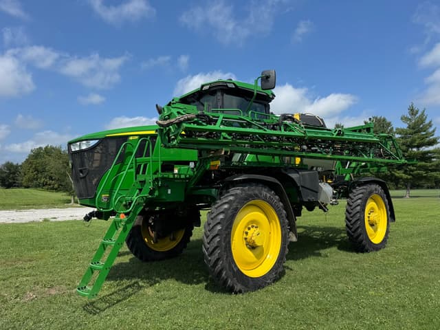 Image of John Deere 412R equipment image 1