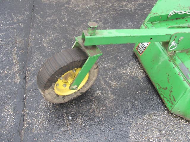Image of John Deere 413 equipment image 4