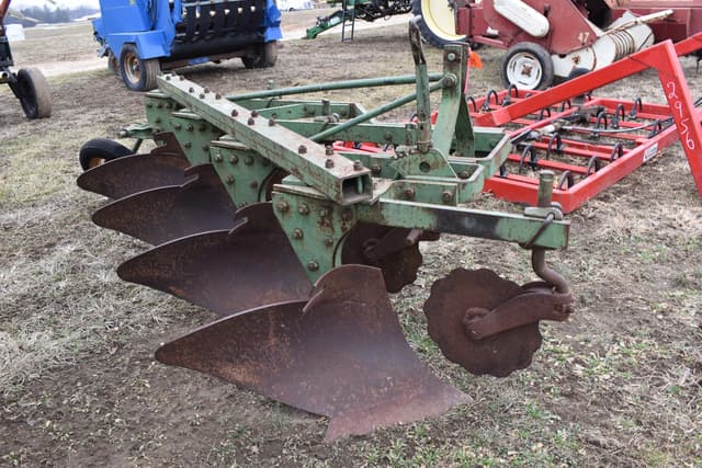 Image of John Deere 416 equipment image 2