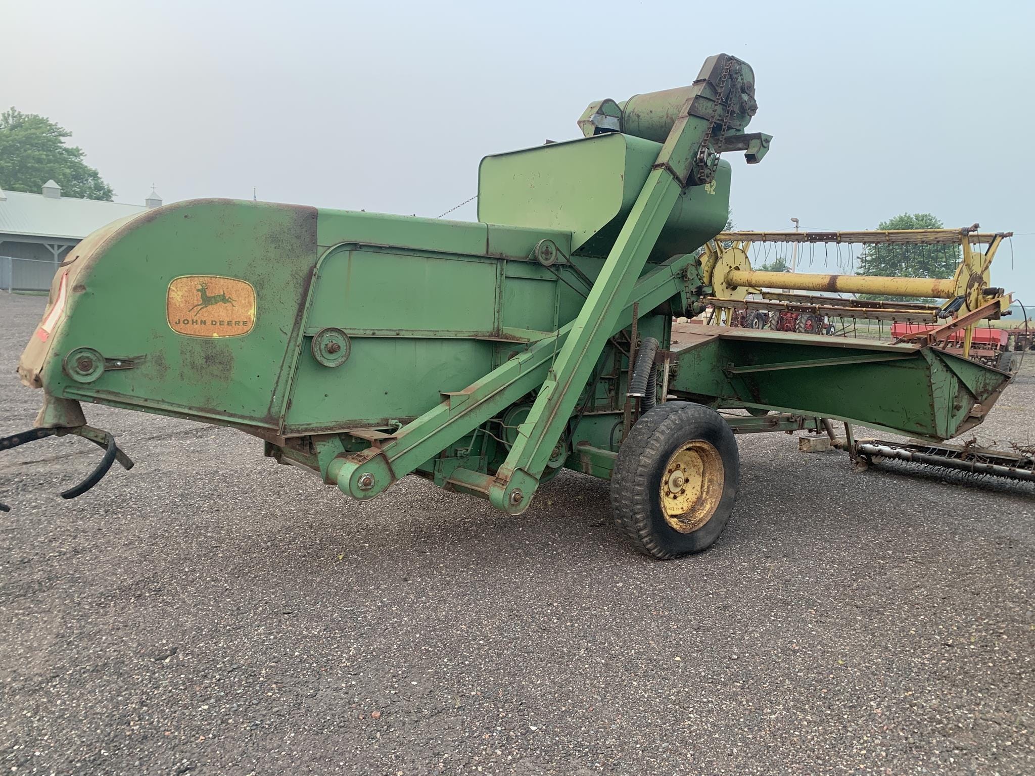 John Deere 42 Equipment Image0