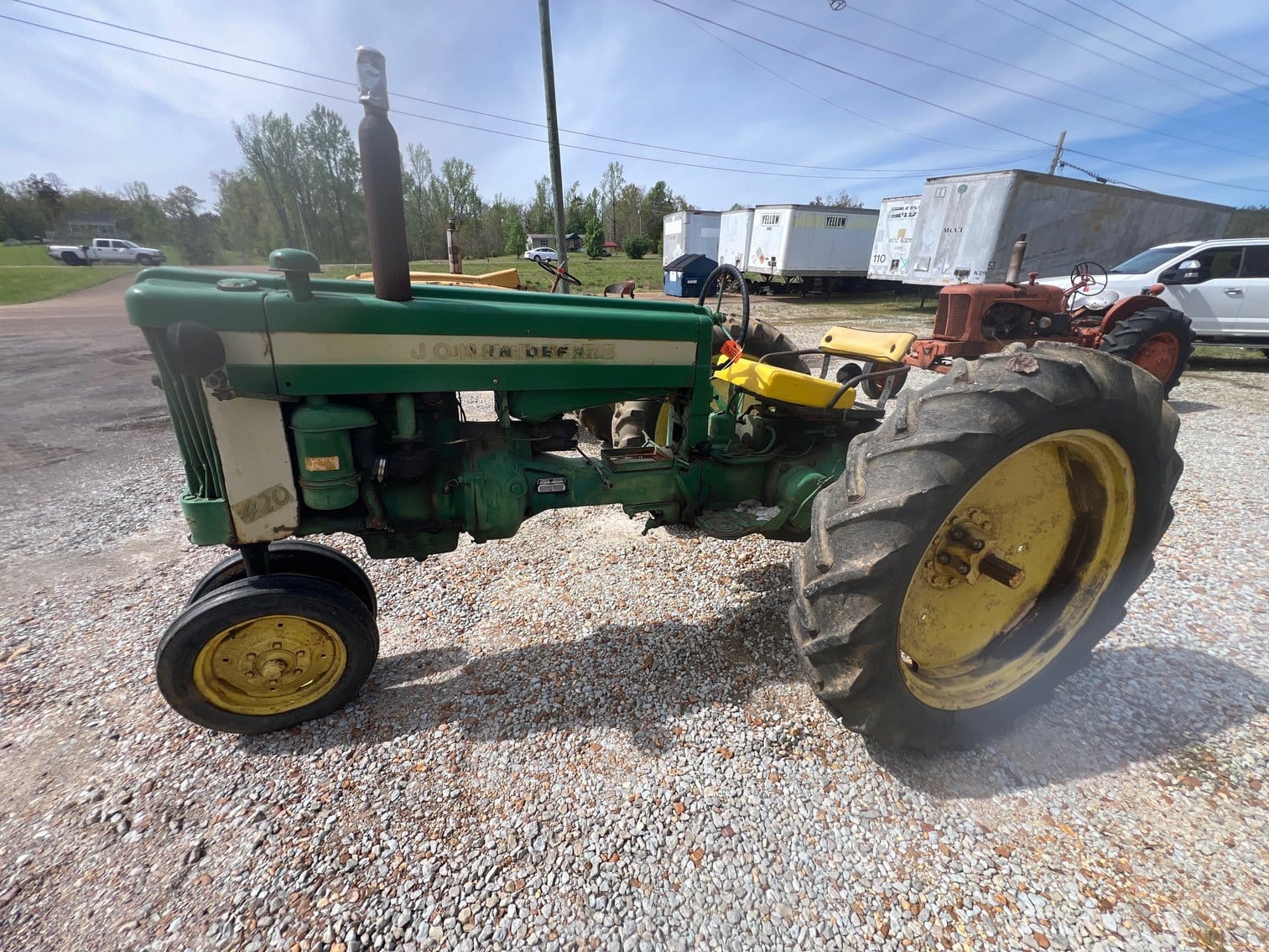 John Deere 420 Equipment Image0