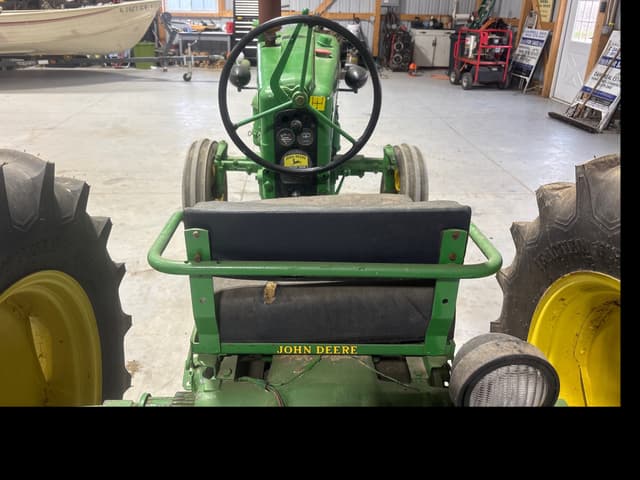 Image of John Deere 420 equipment image 4