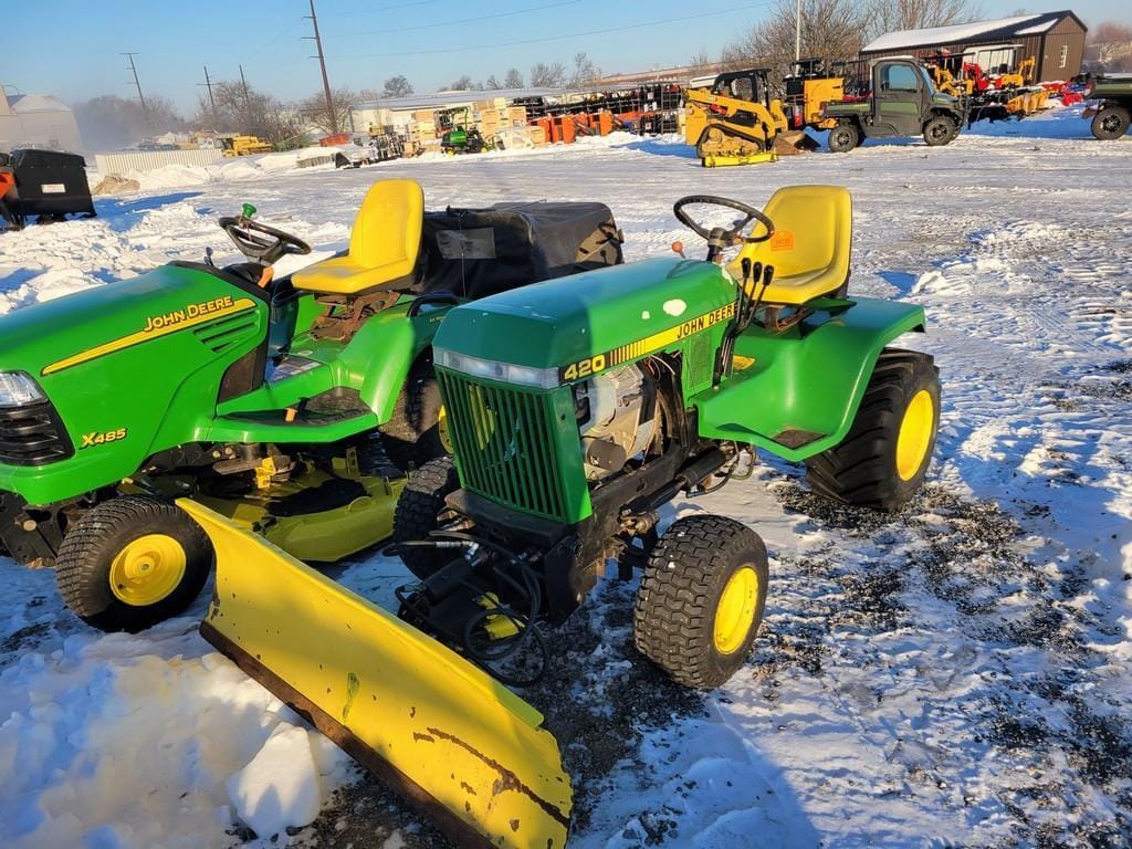John Deere 420 Equipment Image0