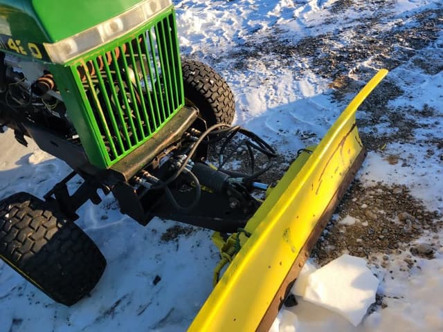 Image of John Deere 420 equipment image 2