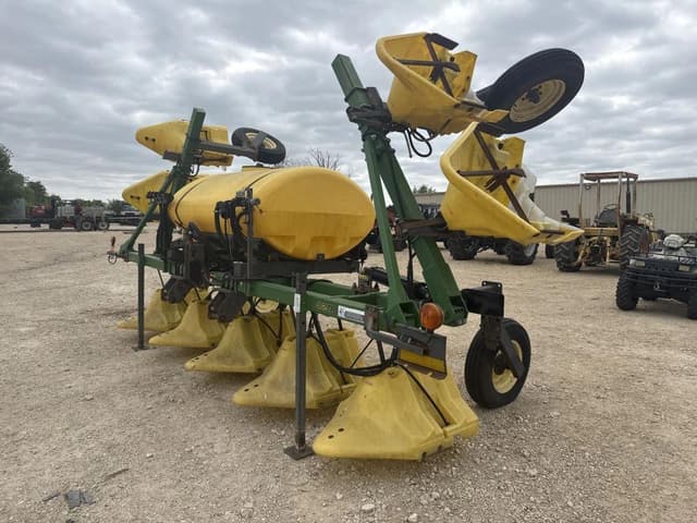 Image of John Deere 420 equipment image 1