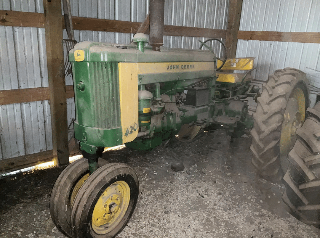 Image of John Deere 420 Primary Image