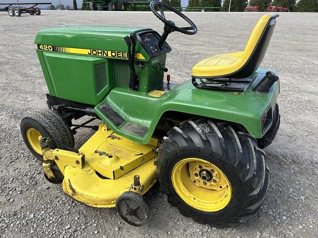 Image of John Deere 420 equipment image 4
