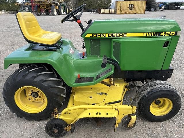 Image of John Deere 420 equipment image 3