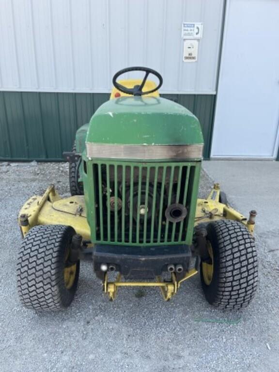 Image of John Deere 420 equipment image 1