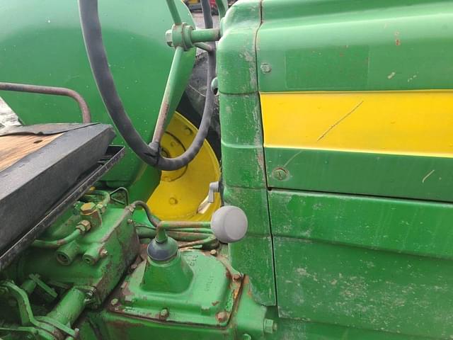 Image of John Deere 420 equipment image 4