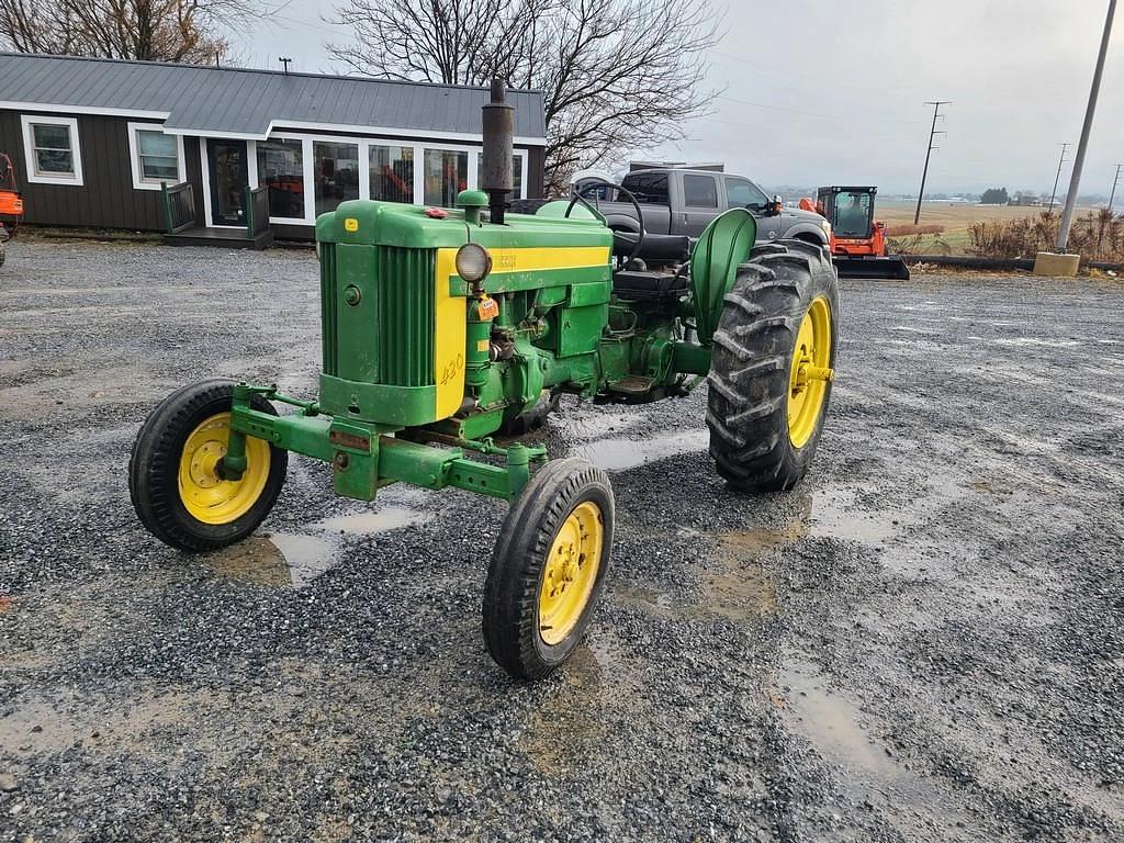 Image of John Deere 420 Primary image