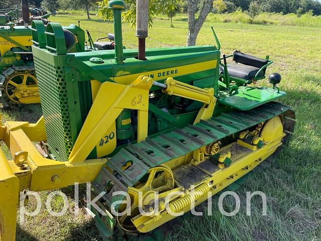 Image of John Deere 420C equipment image 4