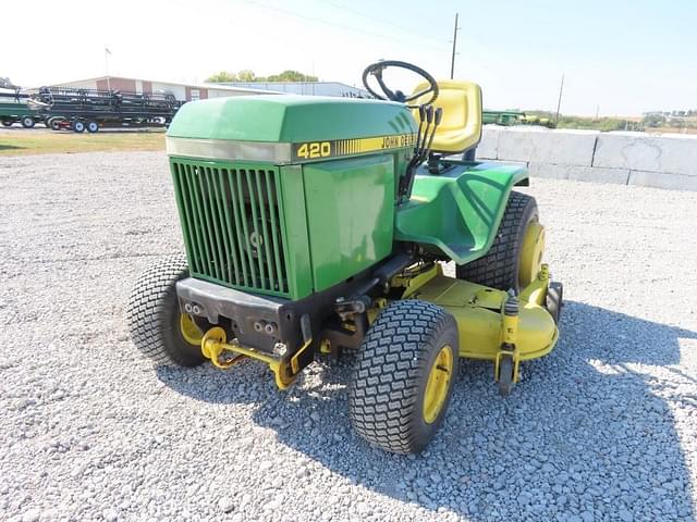 Image of John Deere 420 equipment image 1