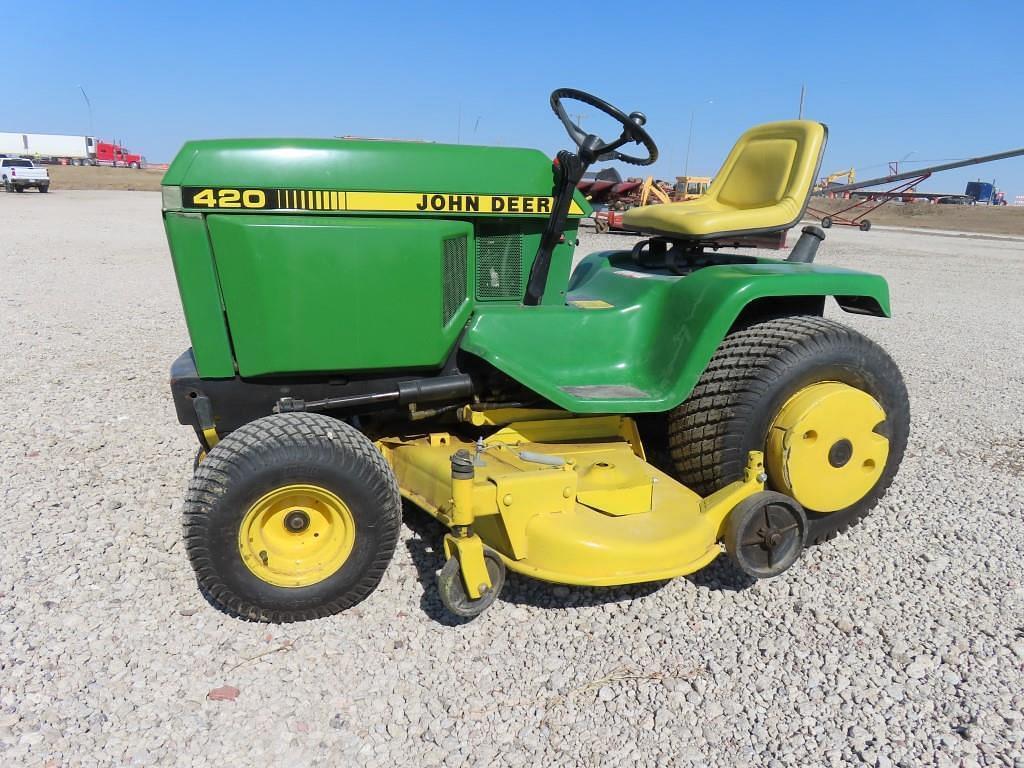 Image of John Deere 420 Primary image