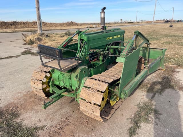 Image of John Deere 420 equipment image 2