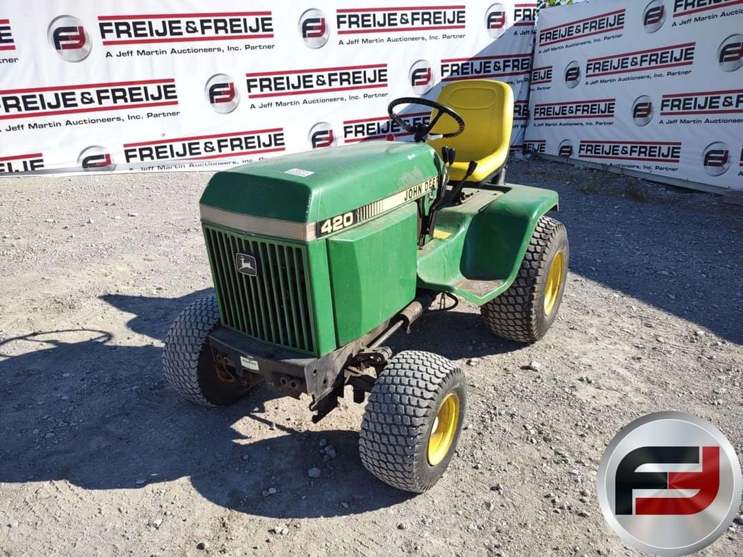 Image of John Deere 420 Primary image
