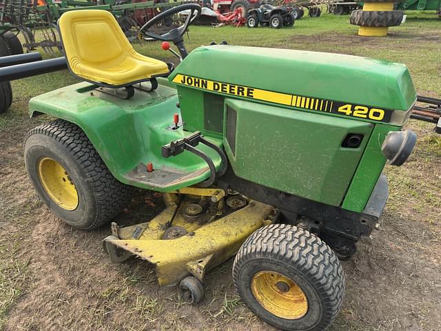 Image of John Deere 420 equipment image 1