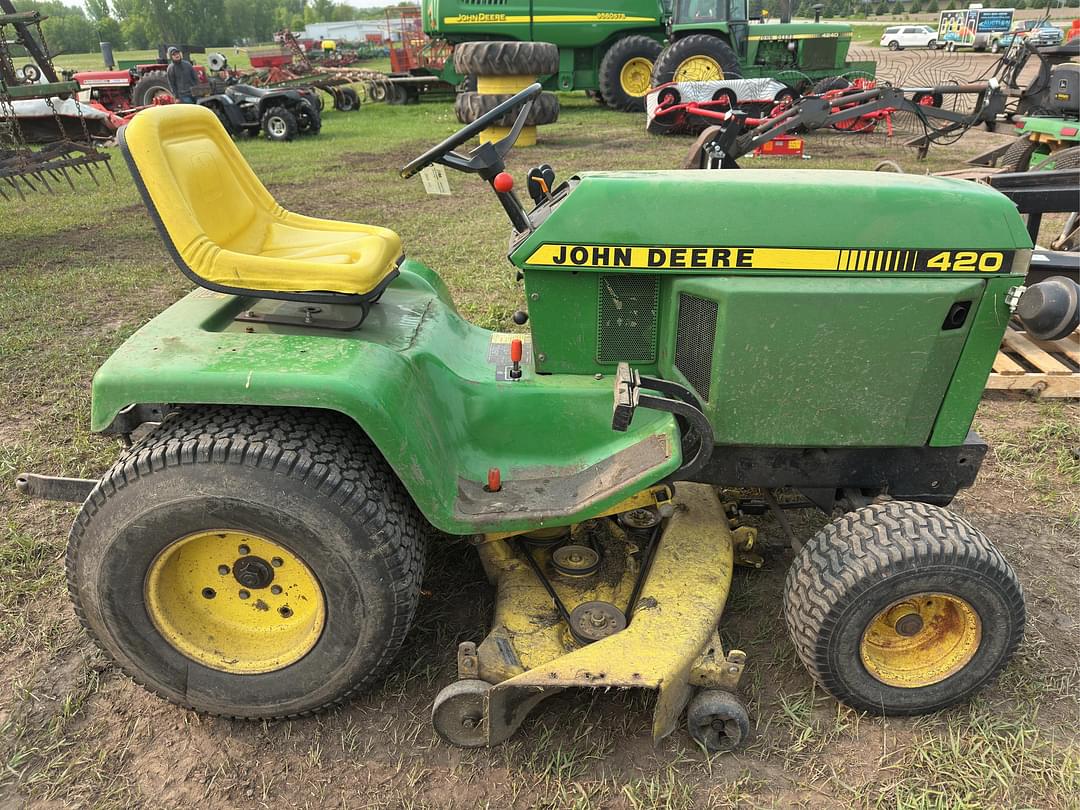 Image of John Deere 420 Primary image