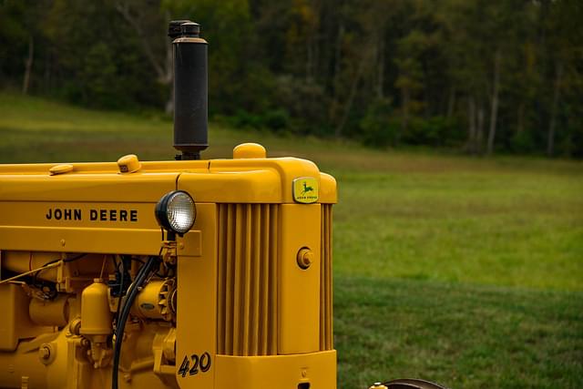 Image of John Deere 420 equipment image 4