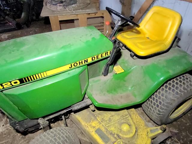 Image of John Deere 420 equipment image 2