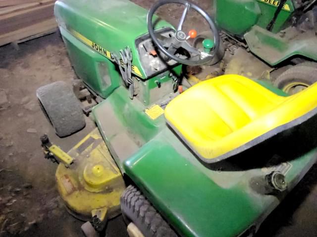 Image of John Deere 420 equipment image 3
