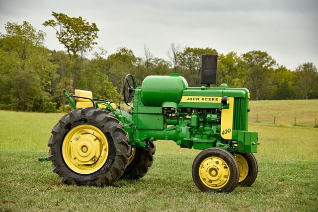 Image of John Deere 420 equipment image 1