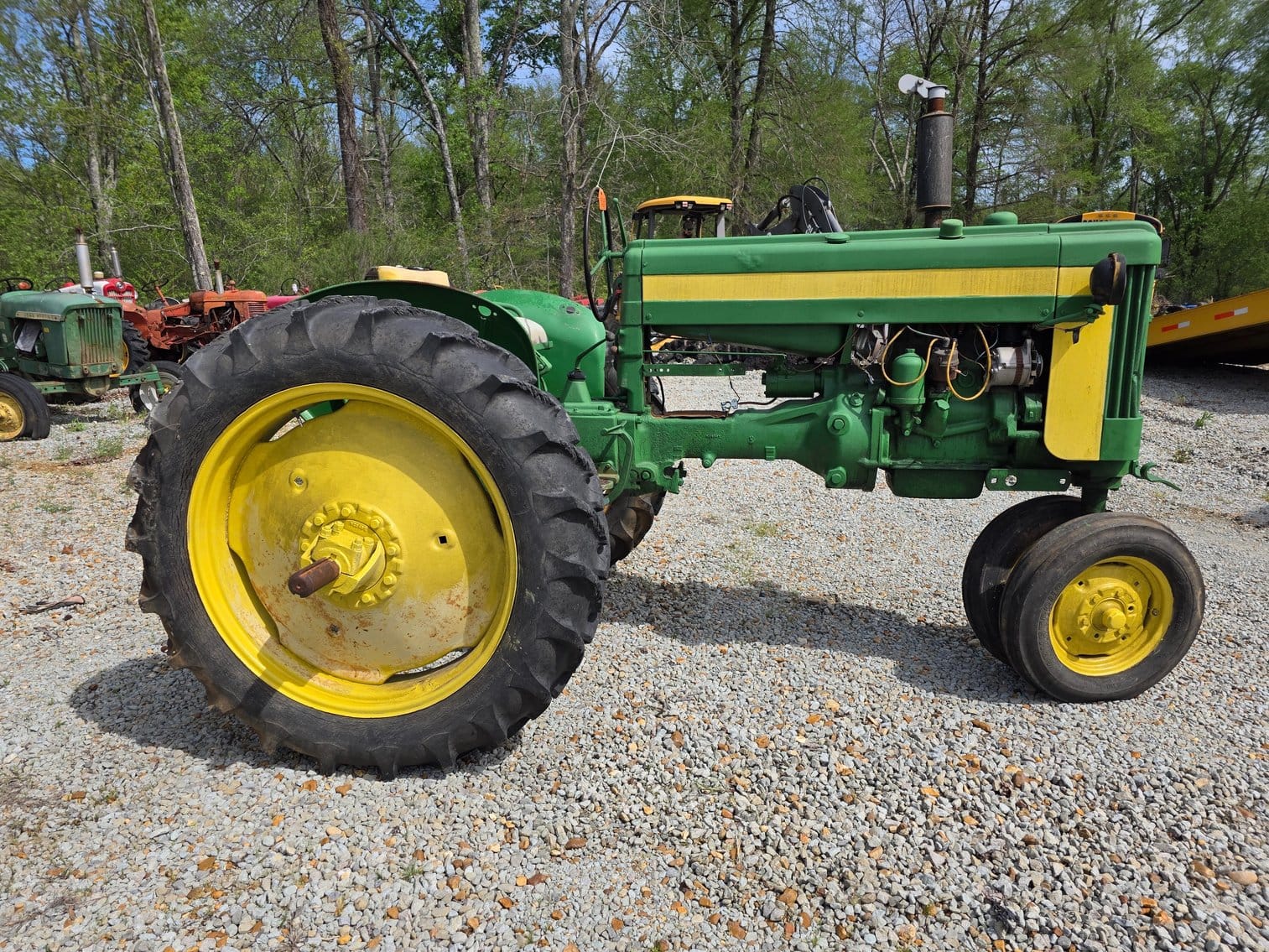 John Deere 420 Equipment Image0