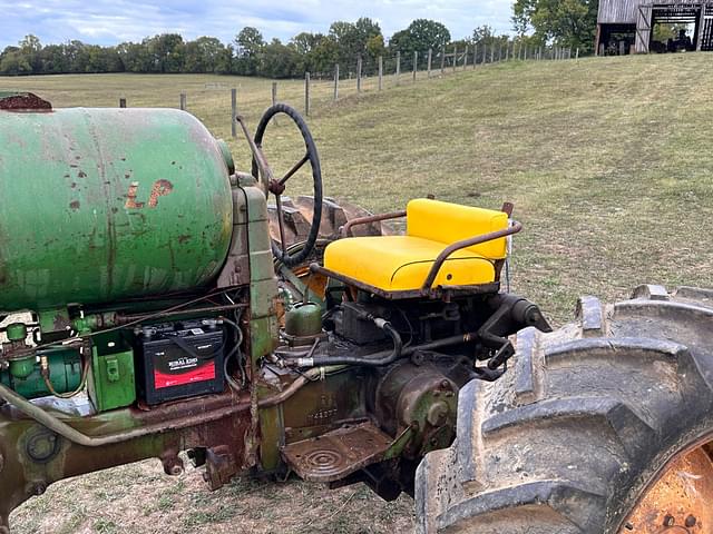 Image of John Deere 420 equipment image 3