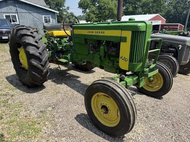 Image of John Deere 420 equipment image 2