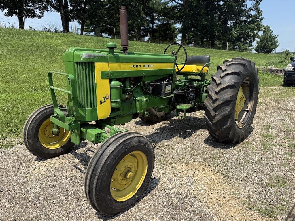 Image of John Deere 420 Primary image