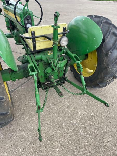 Image of John Deere 420 equipment image 4