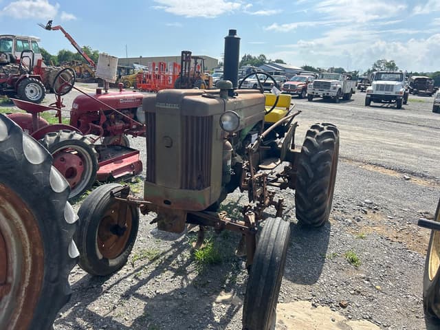Image of John Deere 420 equipment image 2