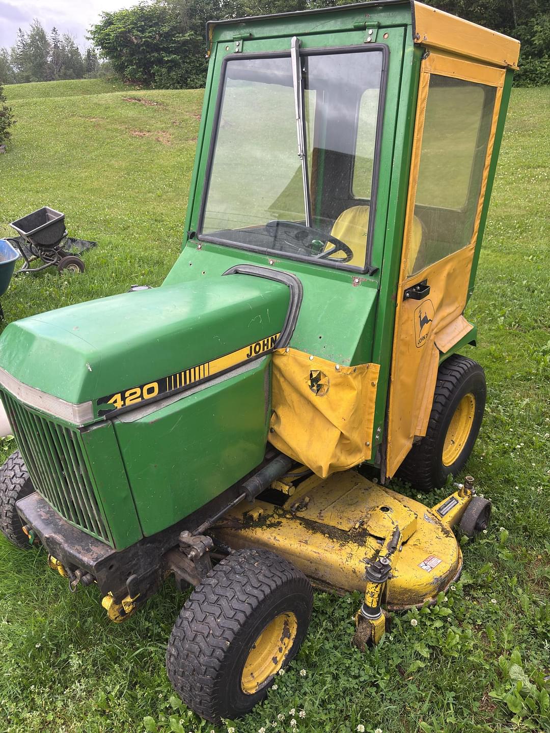 Image of John Deere 420 Primary image
