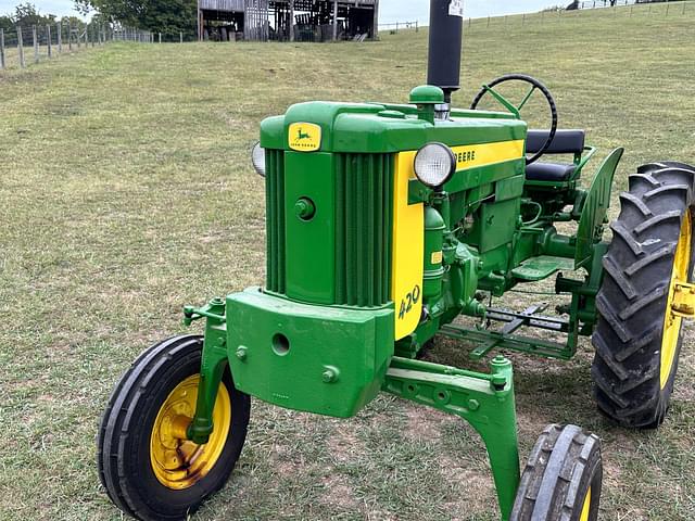 Image of John Deere 420 equipment image 1