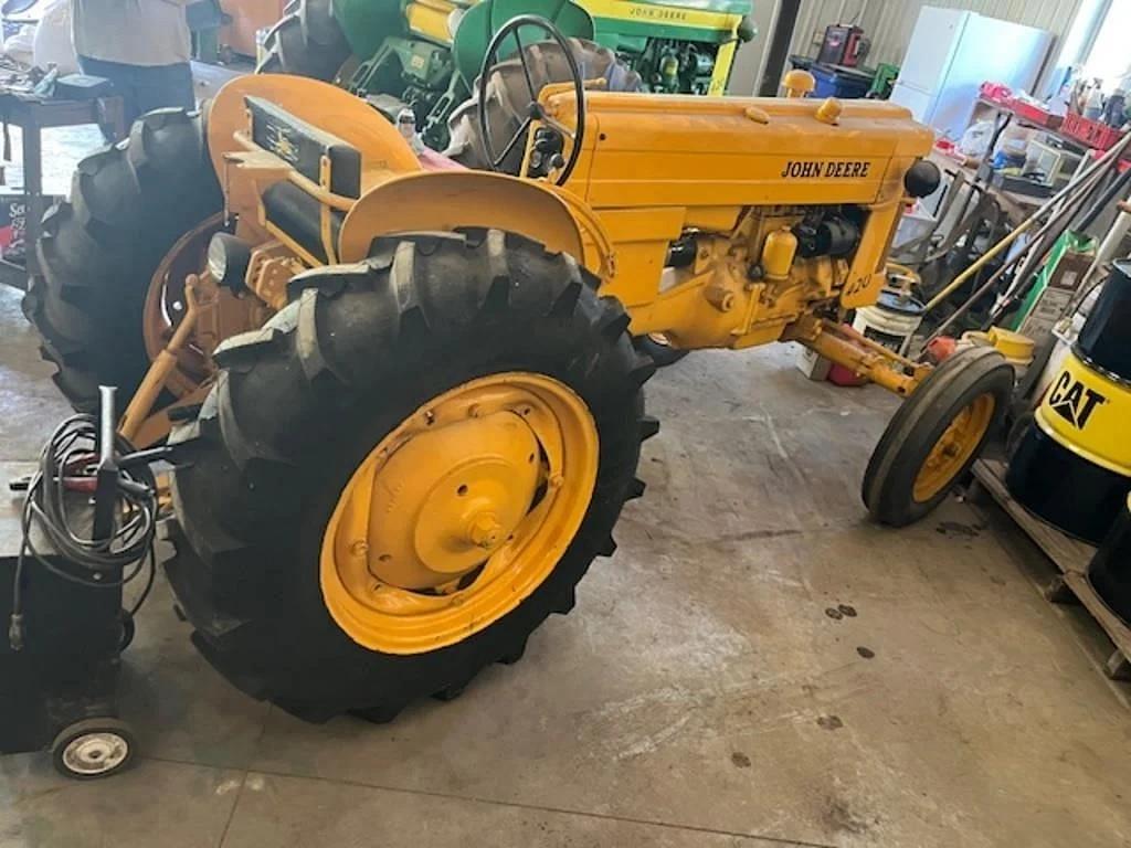 Image of John Deere 420 Primary image
