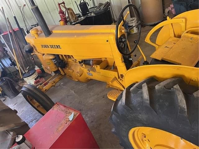 Image of John Deere 420 equipment image 3
