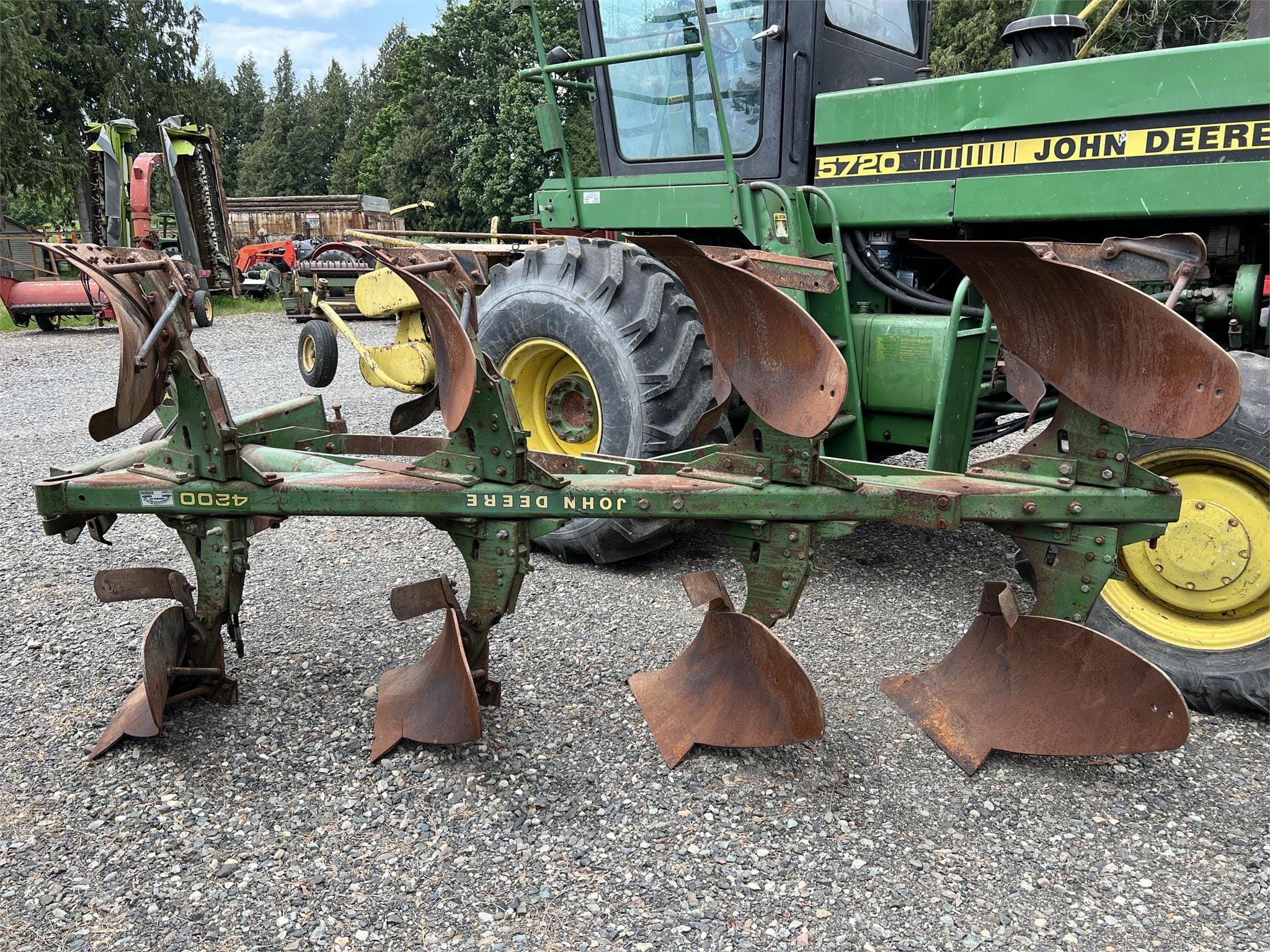 Main image John Deere 4200