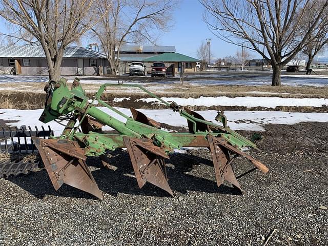 Image of John Deere 4200 equipment image 1