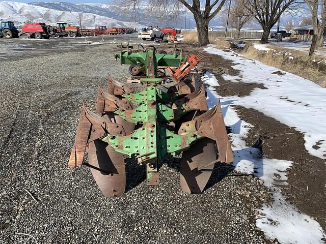 Image of John Deere 4200 equipment image 2