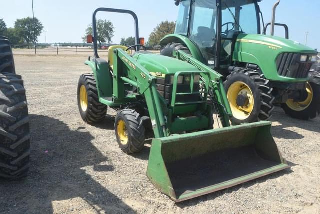 Image of John Deere 4200 equipment image 3